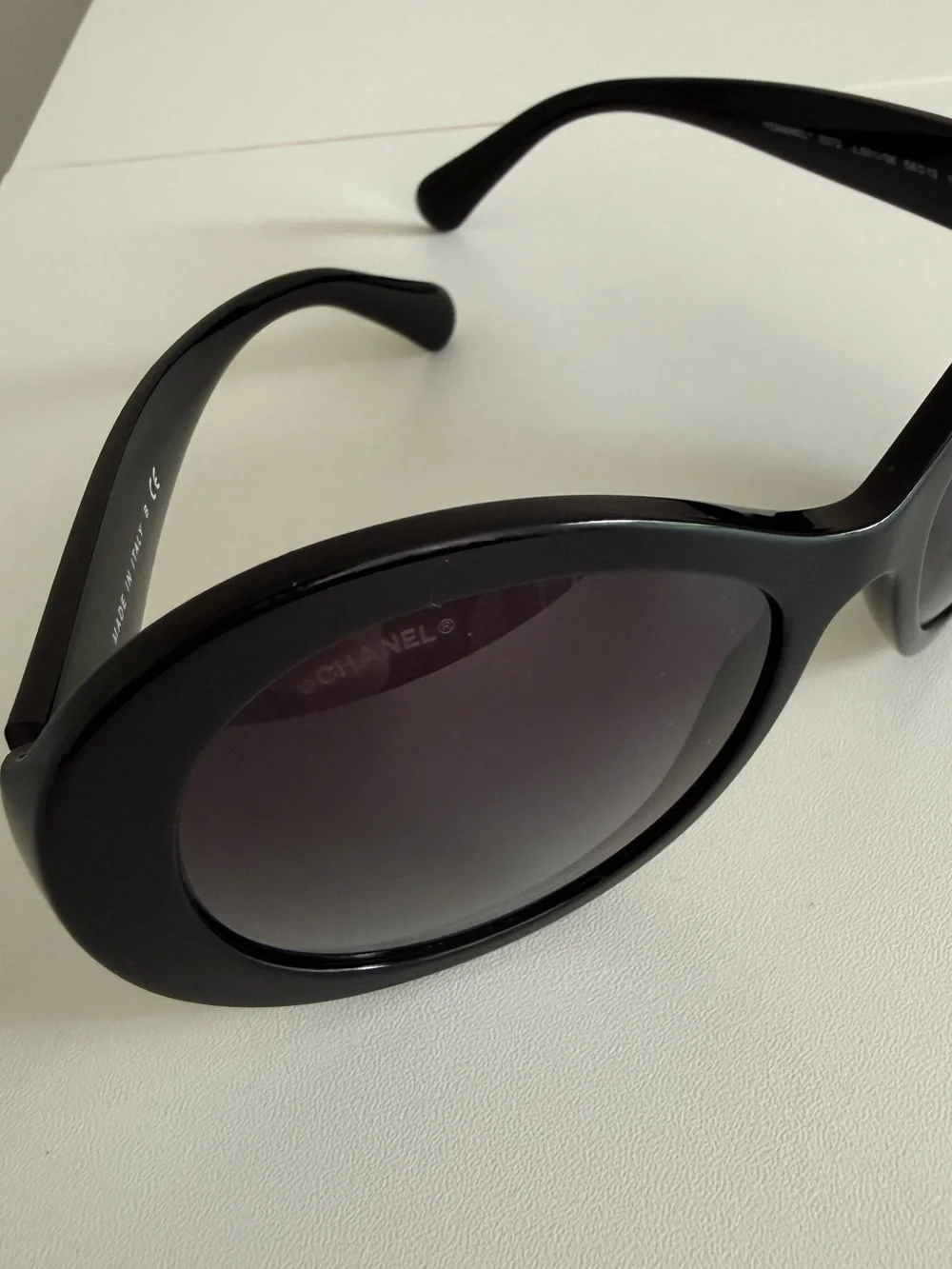 CHANEL authentic sunglasses